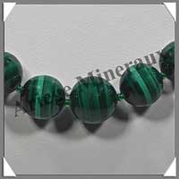 MALACHITE - Collier Perles 8  15 mm en dgrad - 49 cm - M002