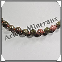 UNAKITE - Collier - Perles 8 mm - 44 cm - M003