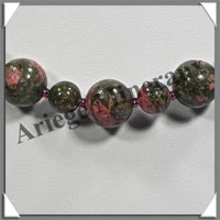 UNAKITE - Collier - Perles 8 et 12 mm en dgrad - 42 cm - M002